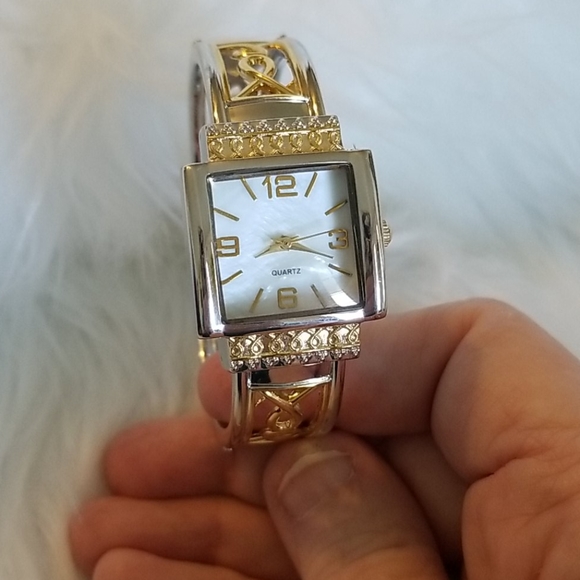 Accutime Watch Co. Lifestyle Timepieces Bangle - Picture 7 of 13